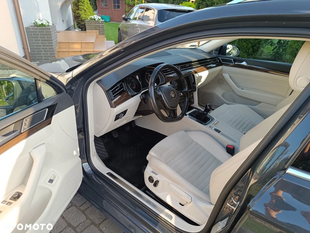 Volkswagen Passat 1.8 TSI BMT Highline - 5