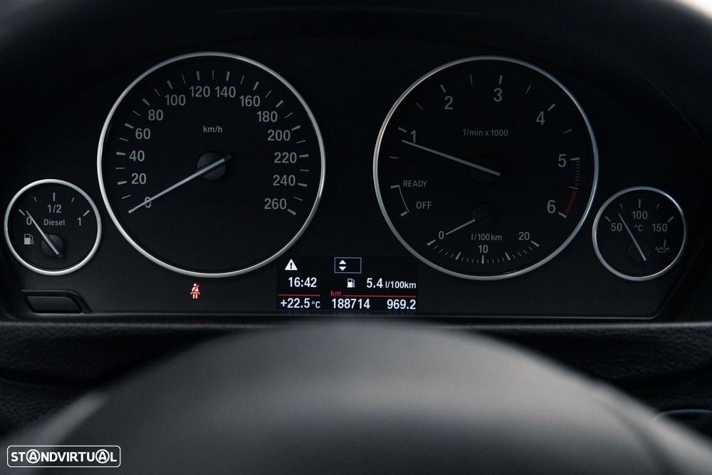 BMW 318 d Touring - 24
