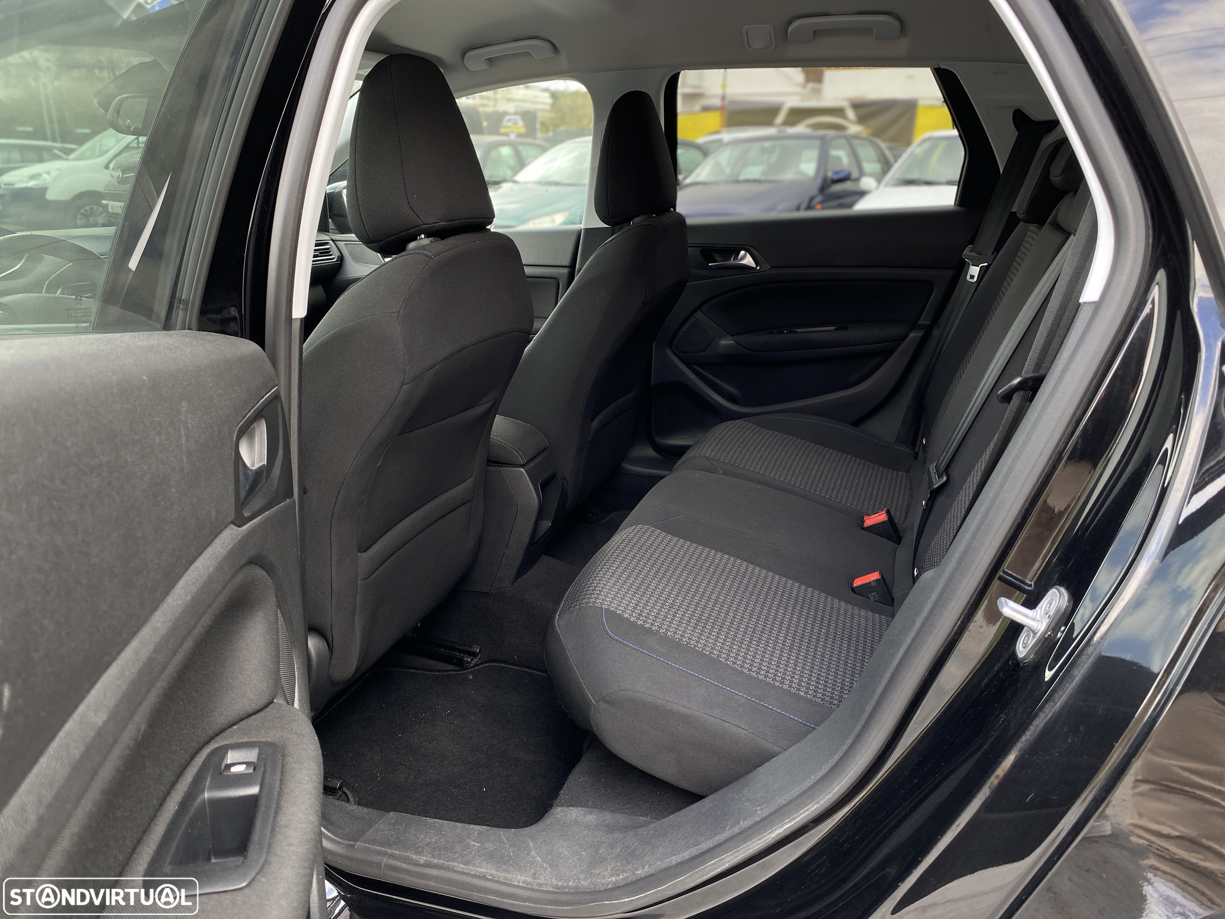 Peugeot 308 SW 1.5 BlueHDi Style - 40