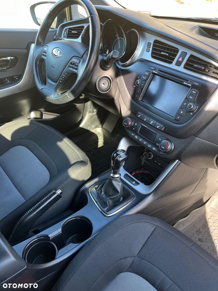 Kia Ceed - 6