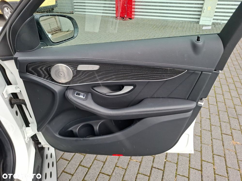 Mercedes-Benz GLC 200 mHEV 4-Matic AMG Line - 16