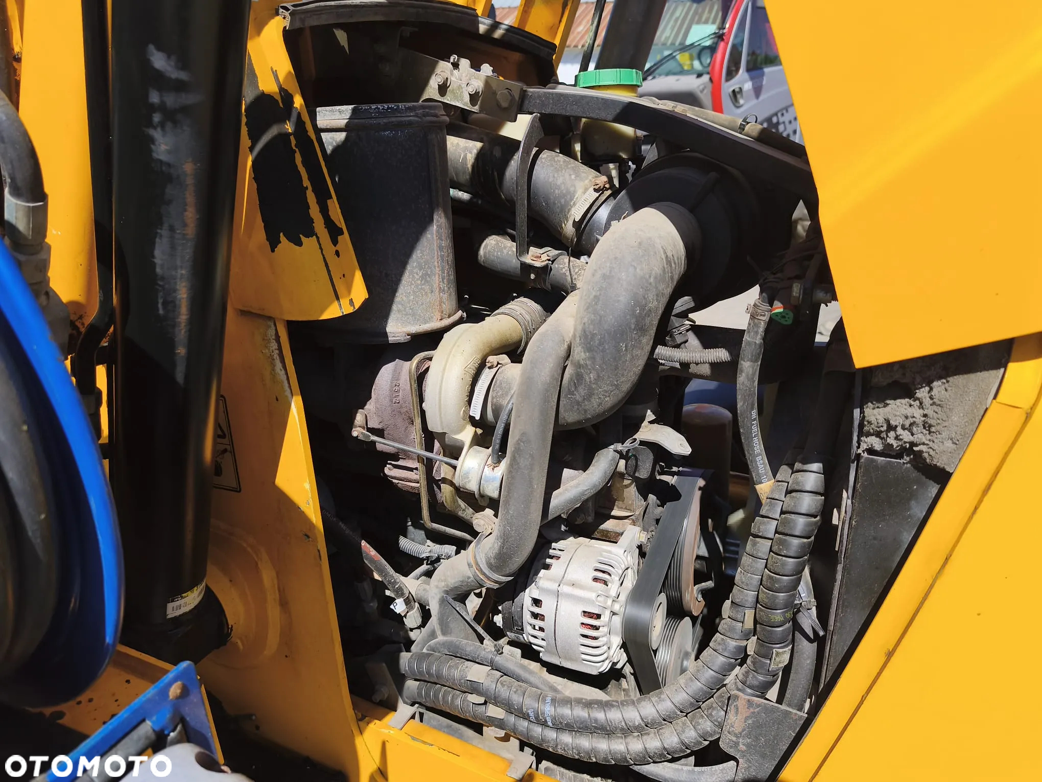 JCB 2CX - 13