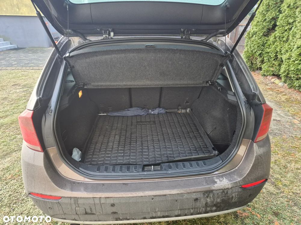 BMW X1 sDrive20i xLine - 12