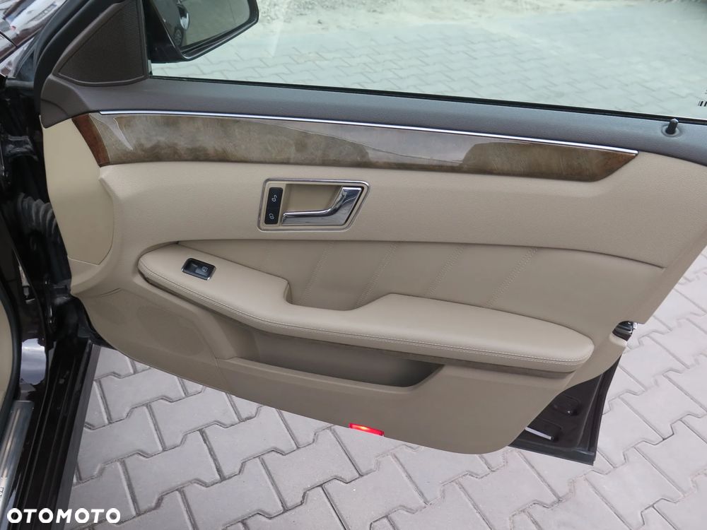 Mercedes-Benz Klasa E 350 CDI BlueEff Elegance - 25