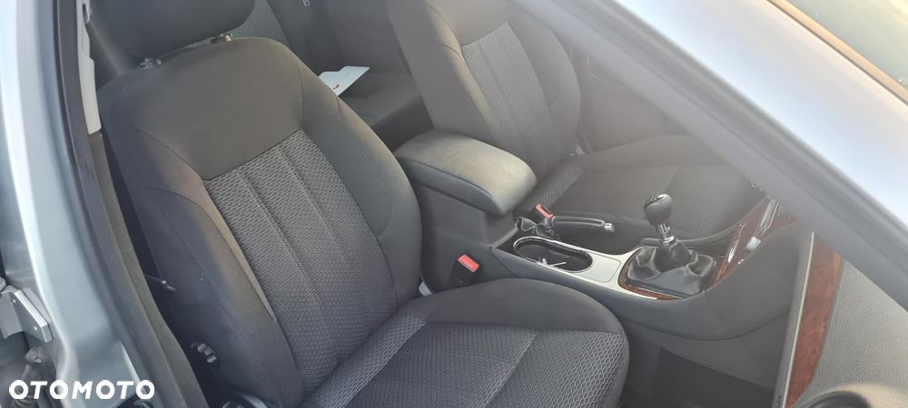 Ford Mondeo 1.8 TDCi Ghia - 21
