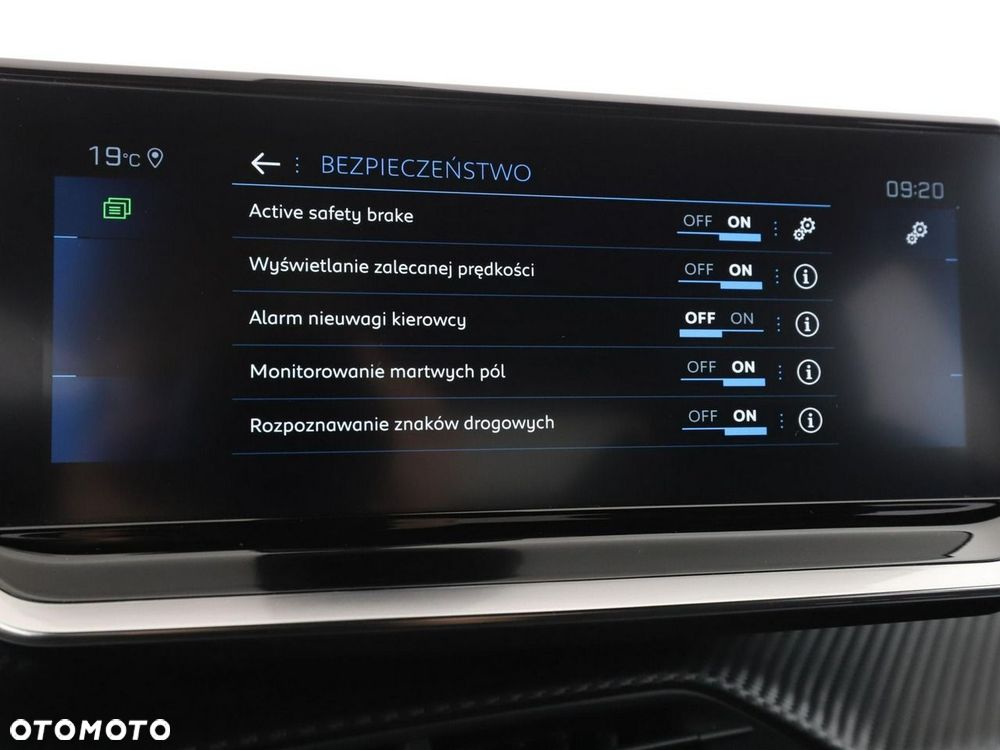 Peugeot 2008 1.2 PureTech GT S&S - 27