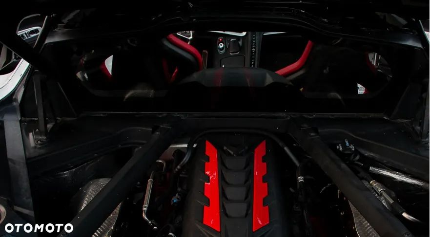 Chevrolet Corvette - 14