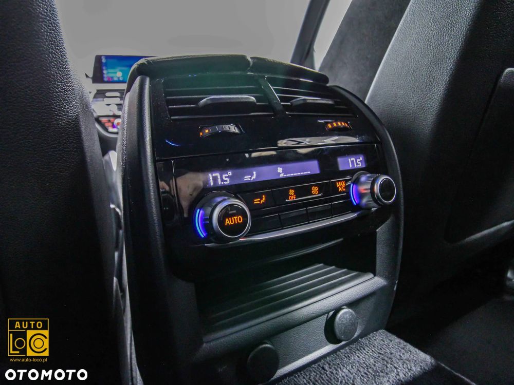 BMW Seria 5 520d M Sport - 29