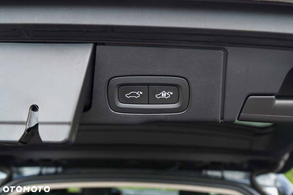 Volvo XC 60 - 40