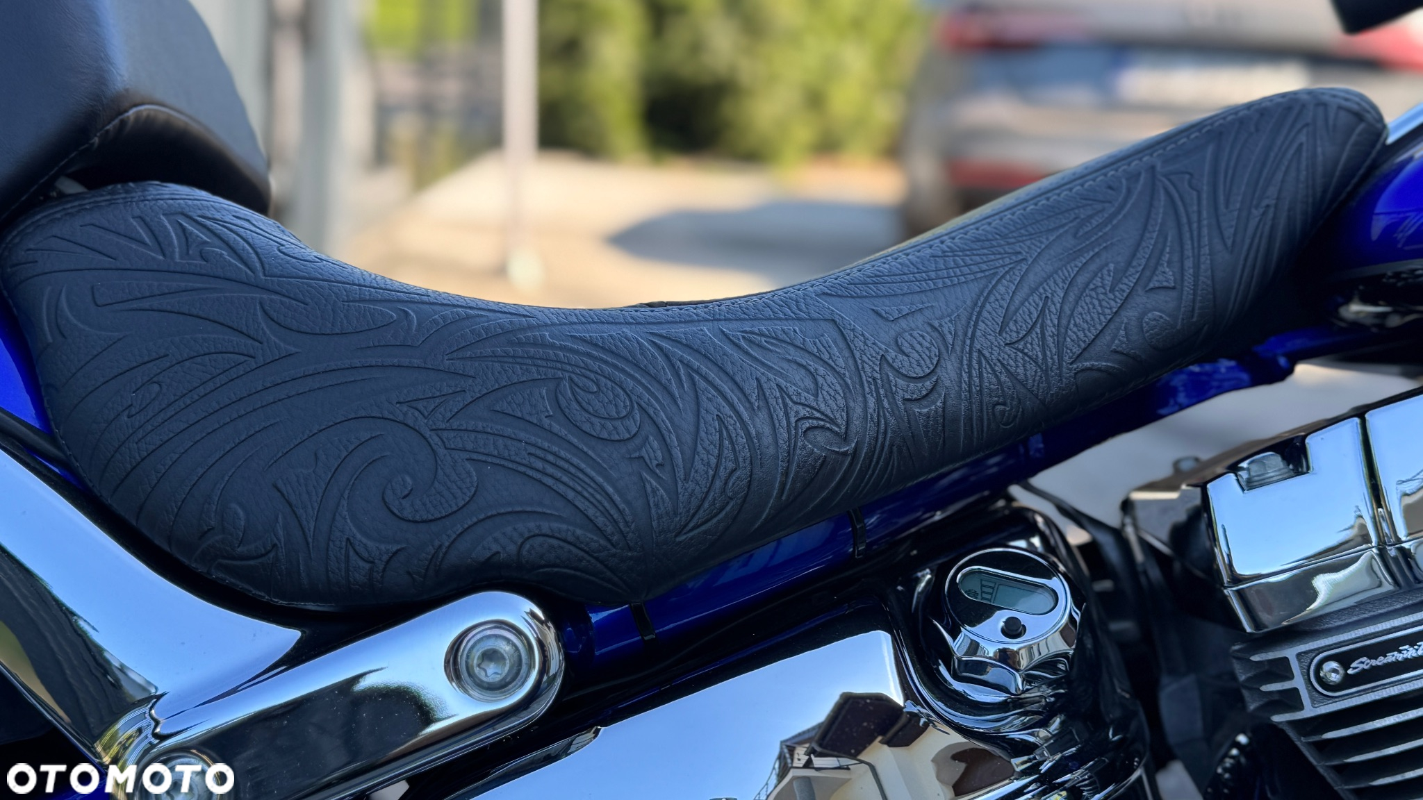 Harley-Davidson Softail Breakout - 16