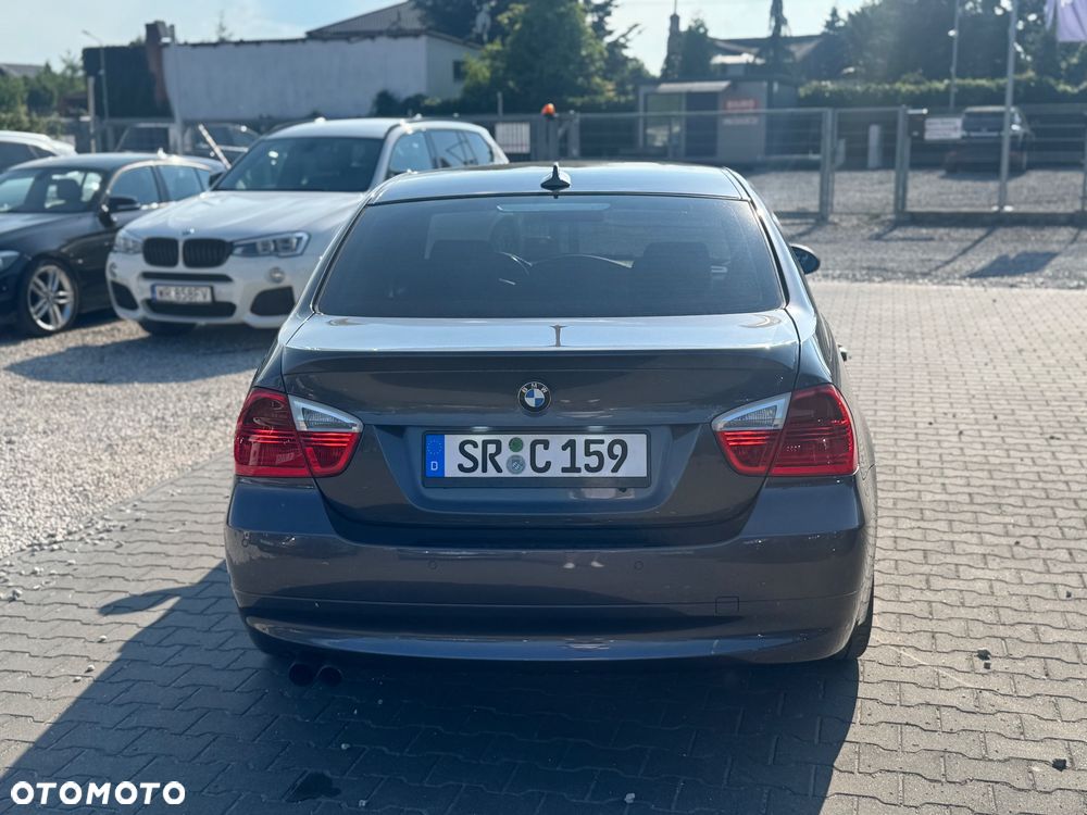 BMW Seria 3 325i - 10