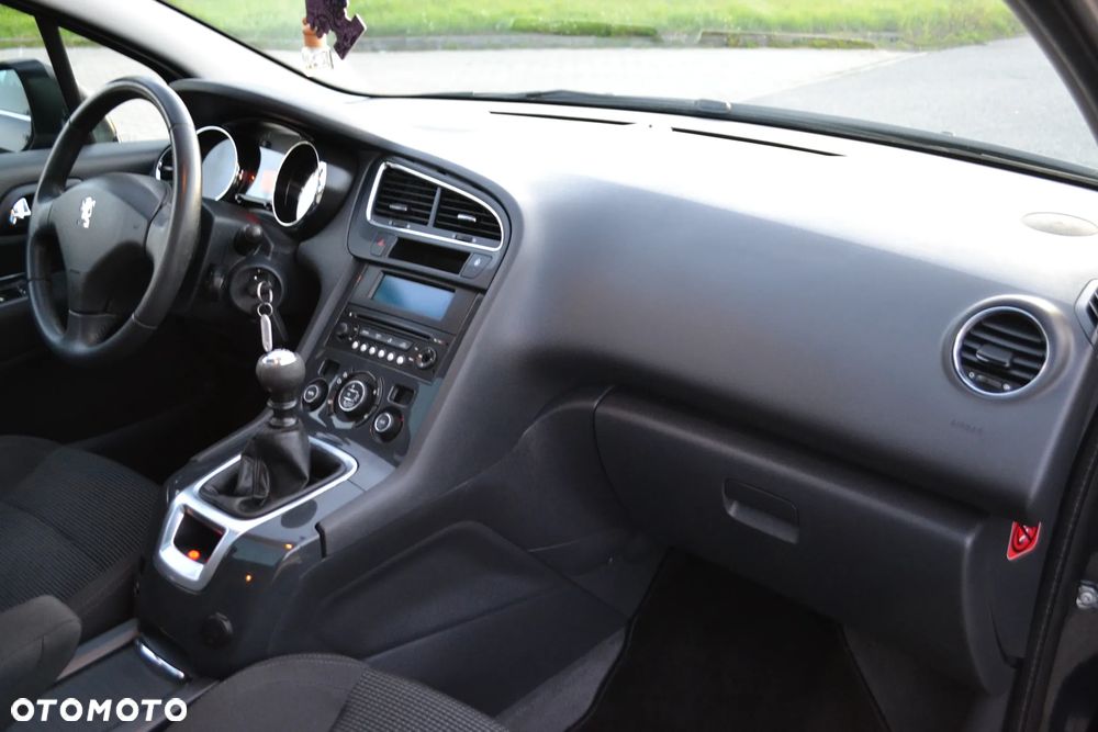 Peugeot 5008 - 18