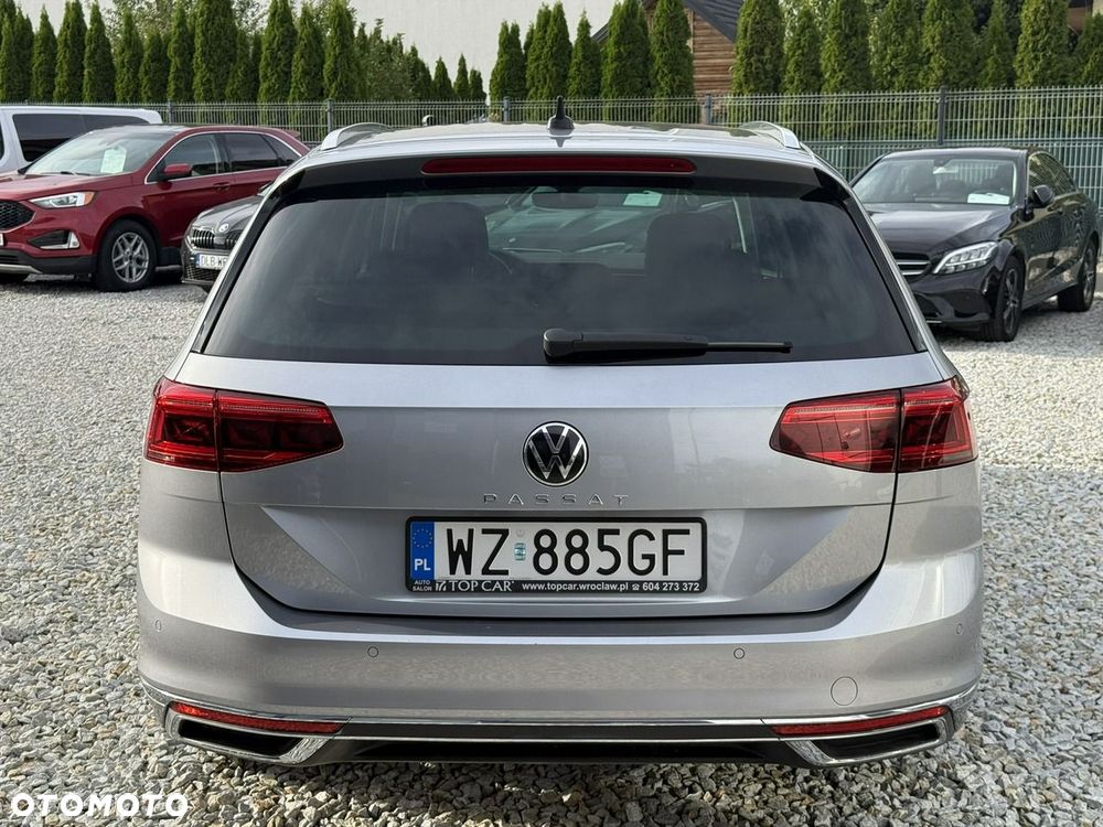 Volkswagen Passat Variant 2.0 TDI Elegance DSG - 11