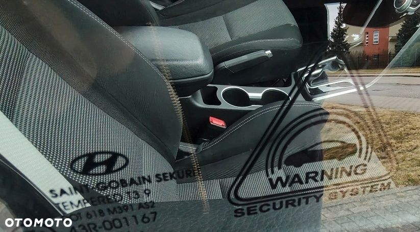 Hyundai i30 1.6 Comfort - 11