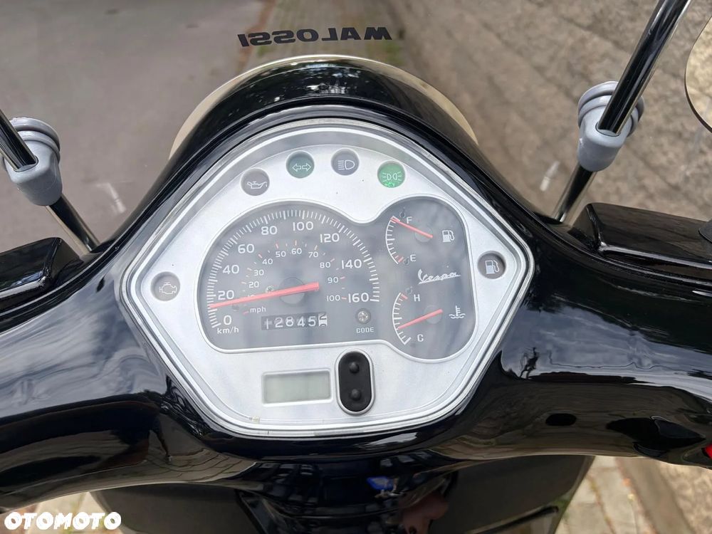 Vespa GTS - 15
