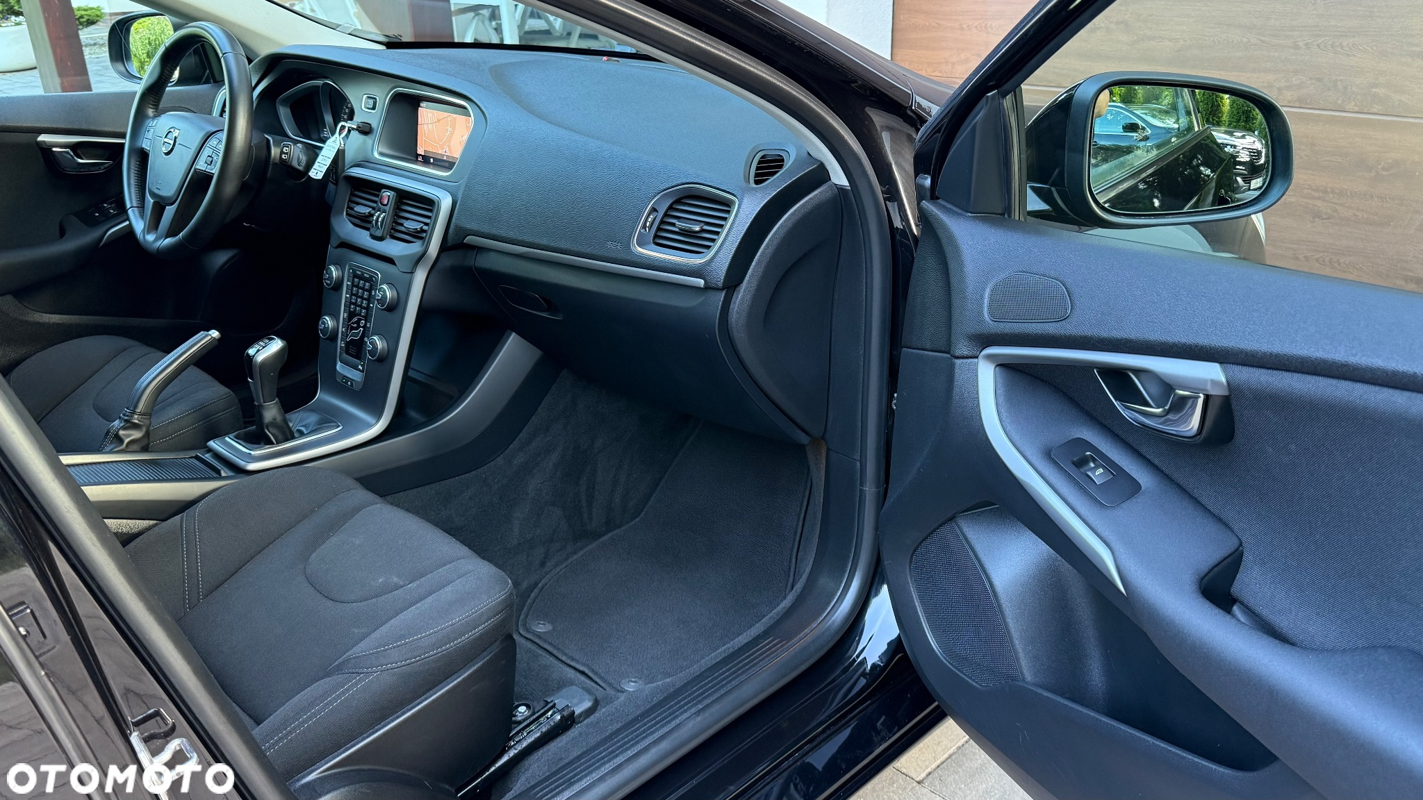Volvo V40 - 24