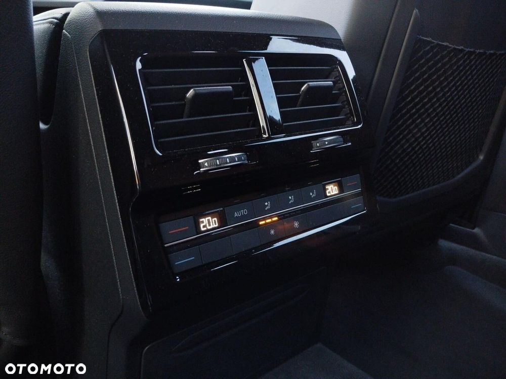 Volkswagen Touareg 3.0 V6 TDI 4Motion R-Line - 26