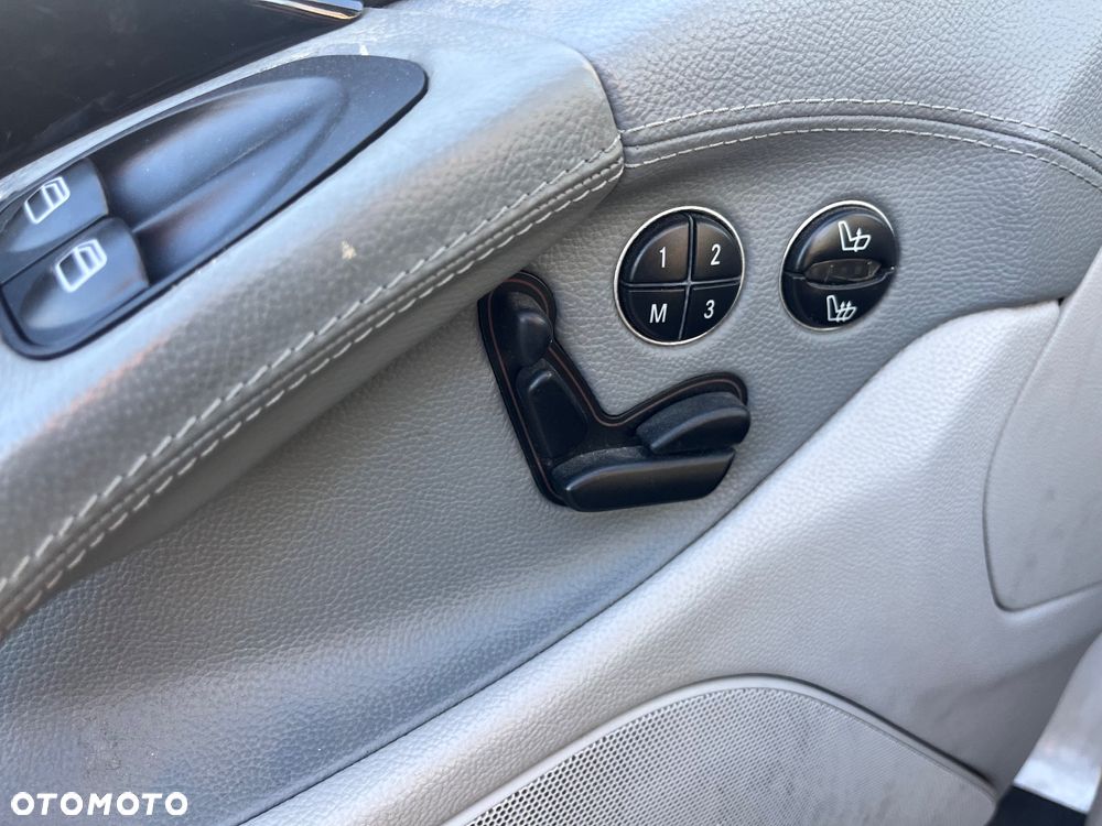 Mercedes-Benz SL - 17