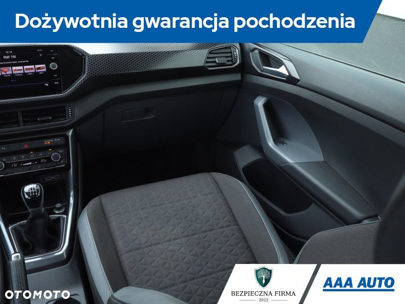 Volkswagen T-Cross - 10