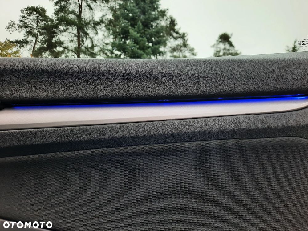 Volkswagen Golf - 17