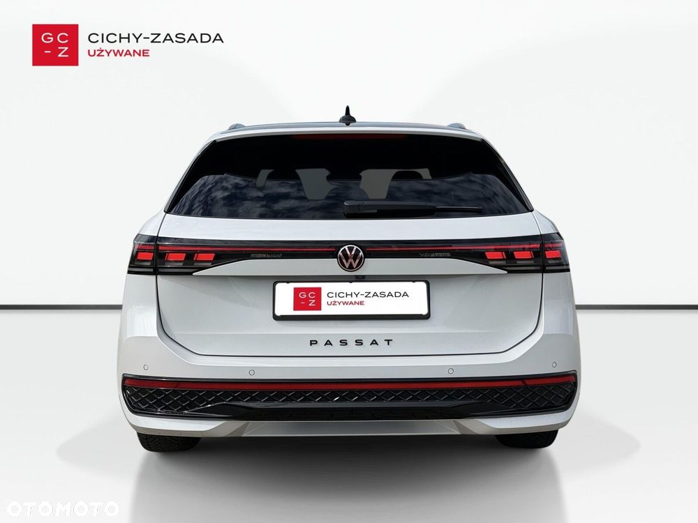 Volkswagen Passat Variant 2.0 TDI SCR 4Mot R-Line DSG - 5