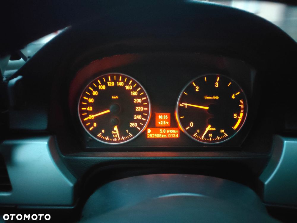 BMW Seria 3 318d - 17