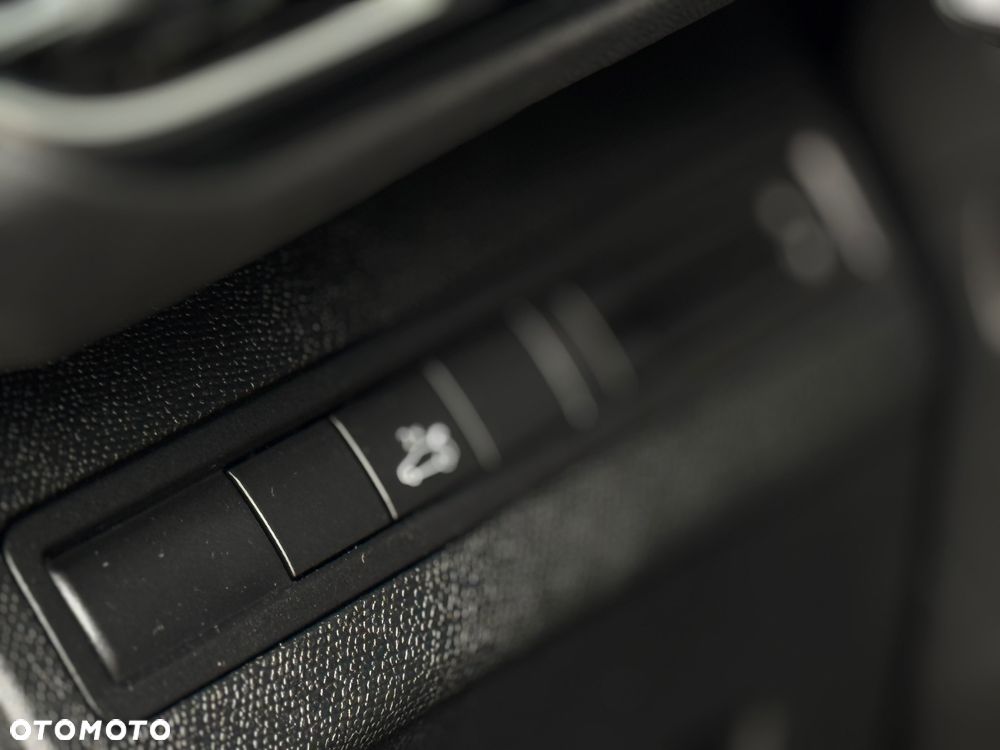 Peugeot 3008 BlueHDi 180 Stop & Start EAT8 GT - 25