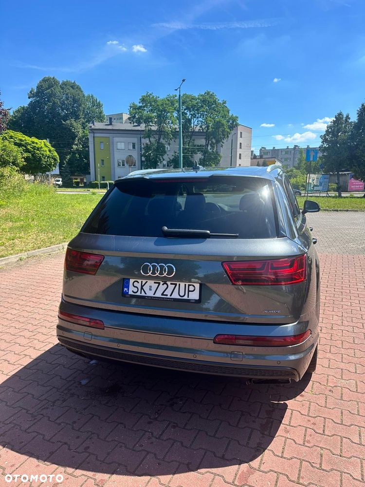 Audi Q7 - 2