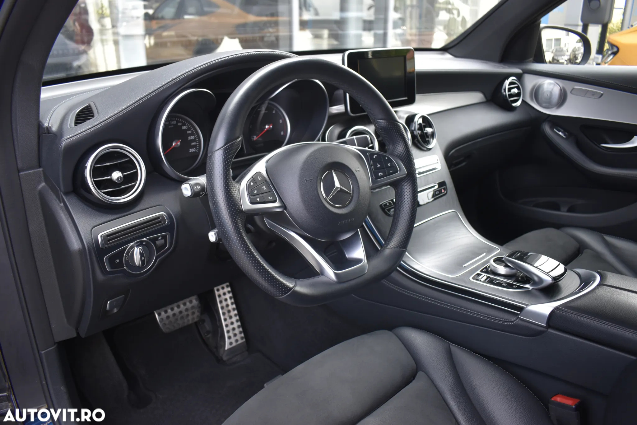 Mercedes-Benz GLC Coupe 220 d 4MATIC - 31