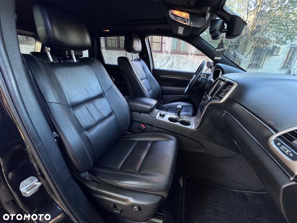 Jeep Grand Cherokee - 11