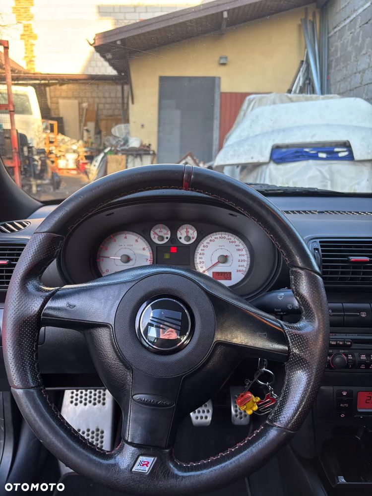 Seat Leon 1.8T Cupra R - 18