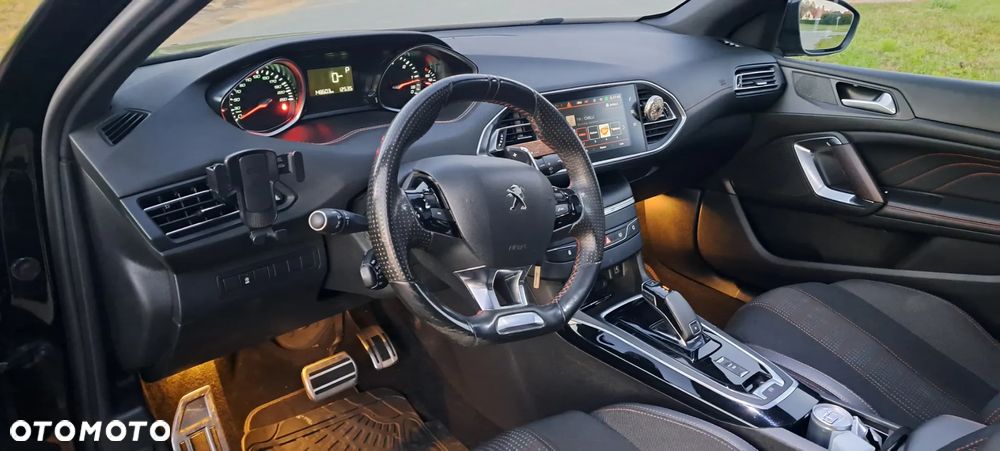 Peugeot 308 SW BlueHDi 130 EAT8 Stop & Start GT - 8