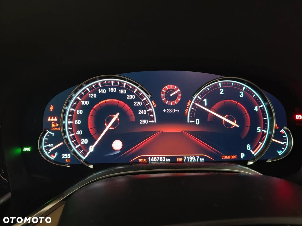 BMW Seria 7 730d xDrive - 14