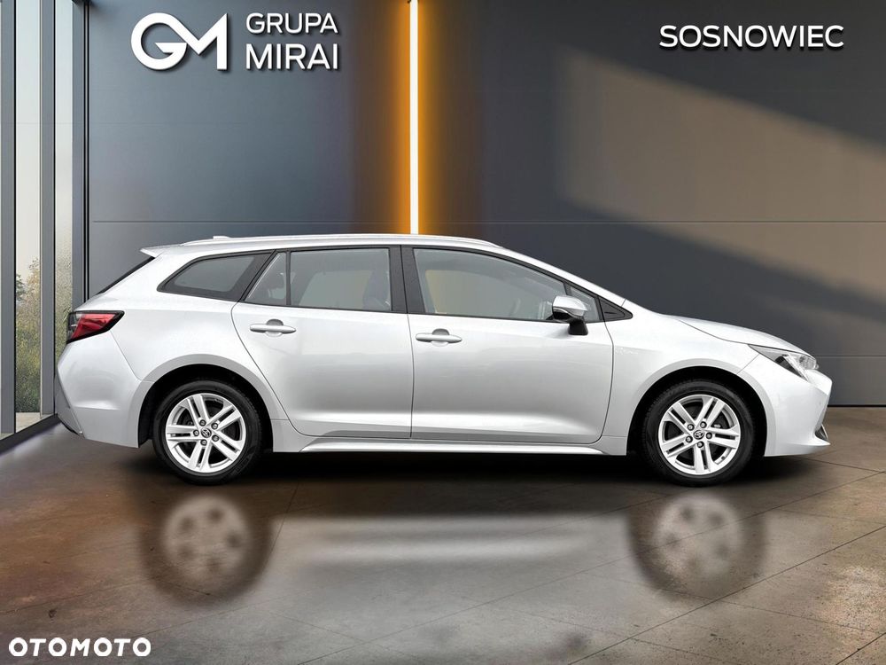 Toyota Corolla 2.0 Hybrid Comfort - 6