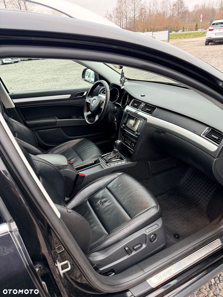 Skoda Superb 2.0 TDI Green tec 4x4 DSG Ambition - 9