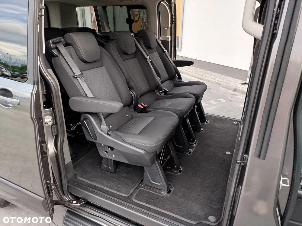 Ford Tourneo Custom 2.0 EcoBlue L2 Titanium - 19