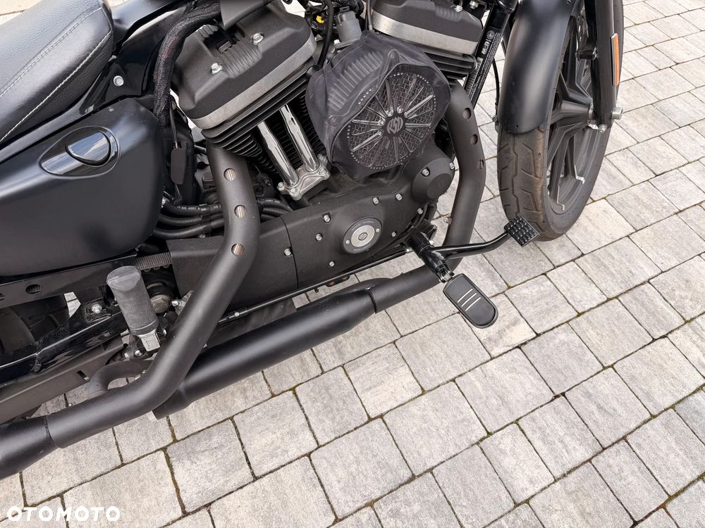 Harley-Davidson Sportster Iron 883 - 13