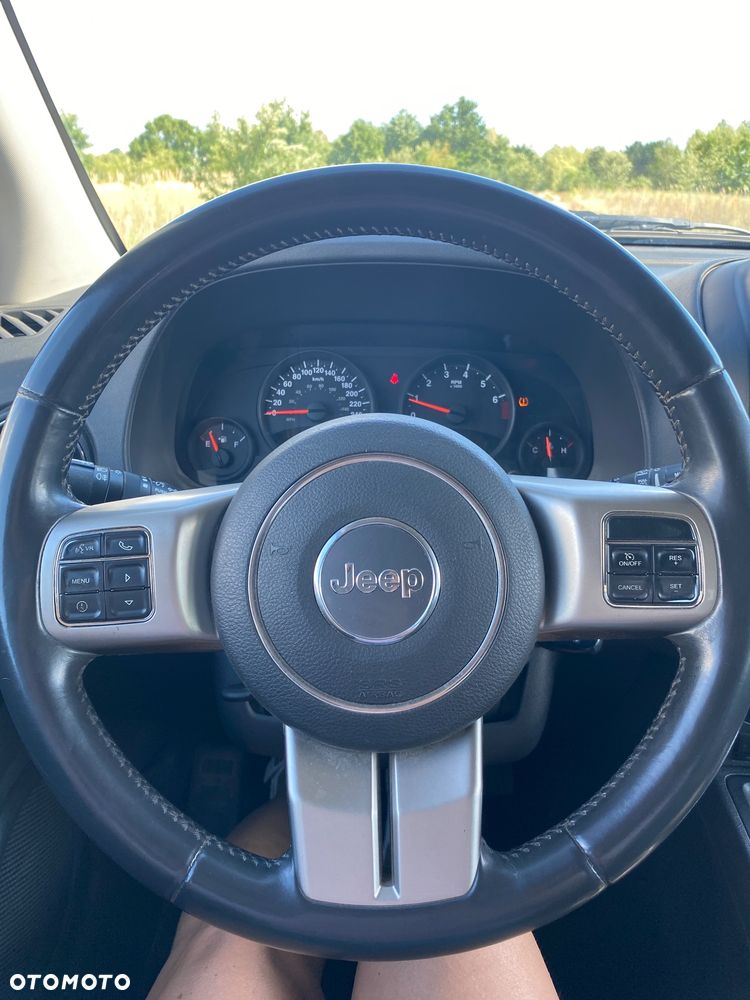 Jeep Compass 2.0 4x2 Limited - 17