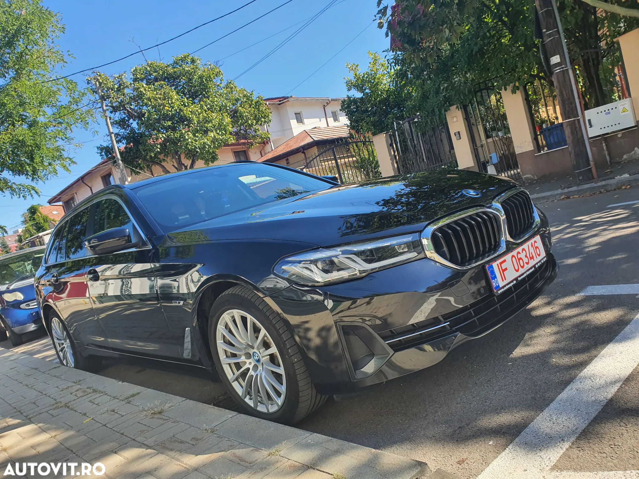 BMW Seria 5 530e xDrive Aut. - 1