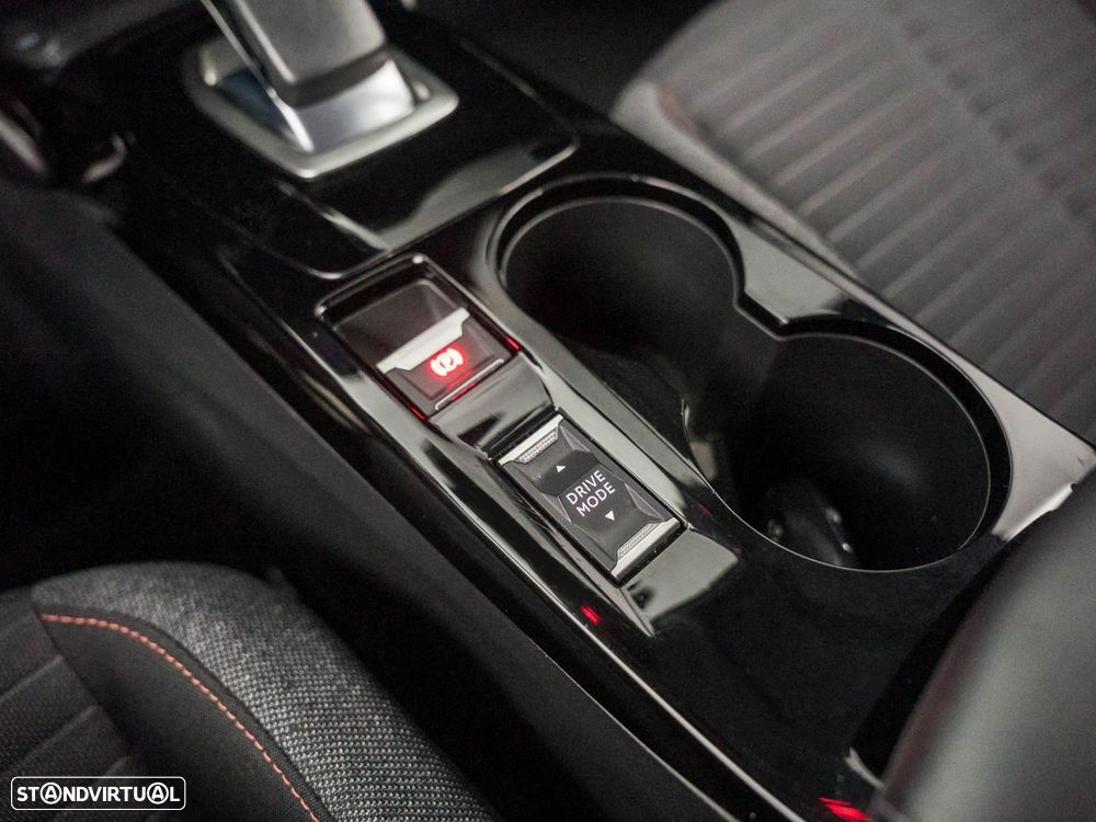 Peugeot e-2008 50 kWh Active Pack - 24