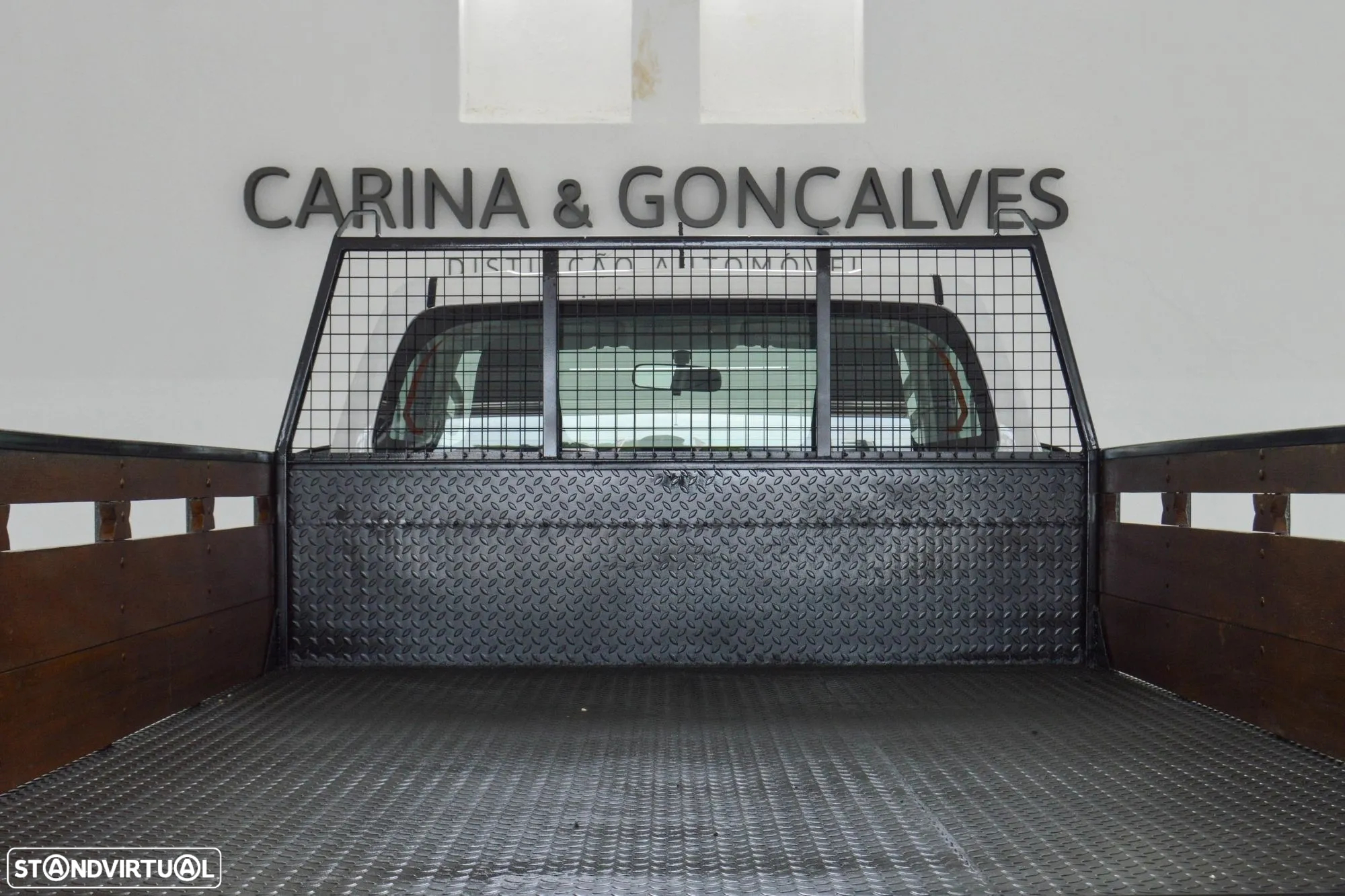 Toyota Hilux 2.4 D-4D 4X2 Cabine Simples 2L - 46