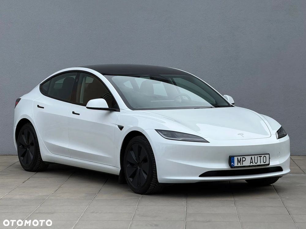 Tesla Model 3 Long Range AWD - 3