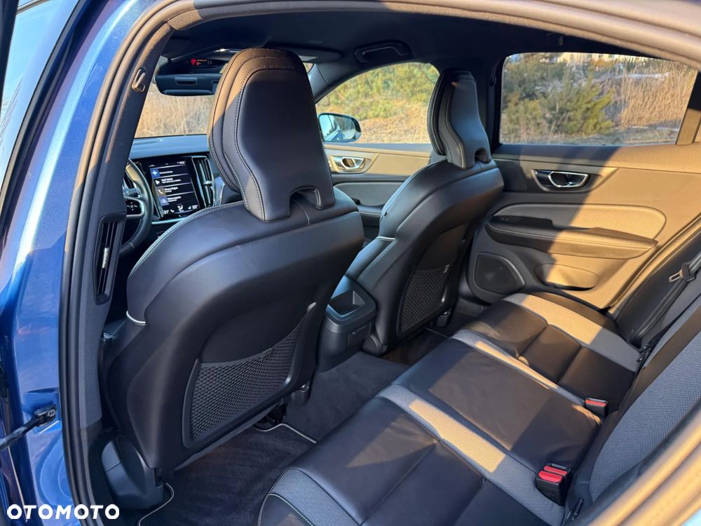 Volvo S60 T4 R-Design - 15