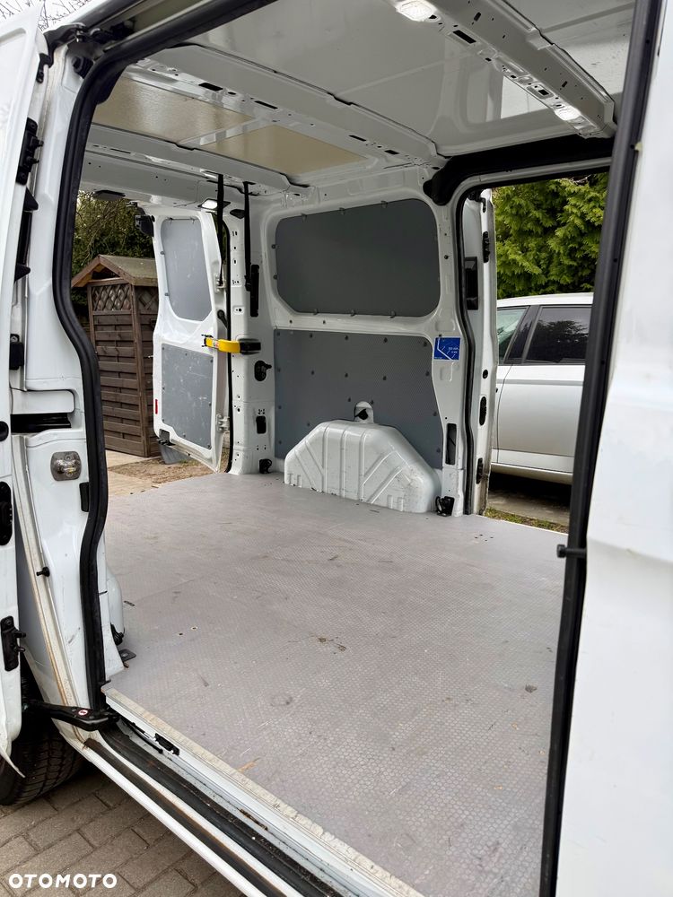 Ford Transit Custom - 19