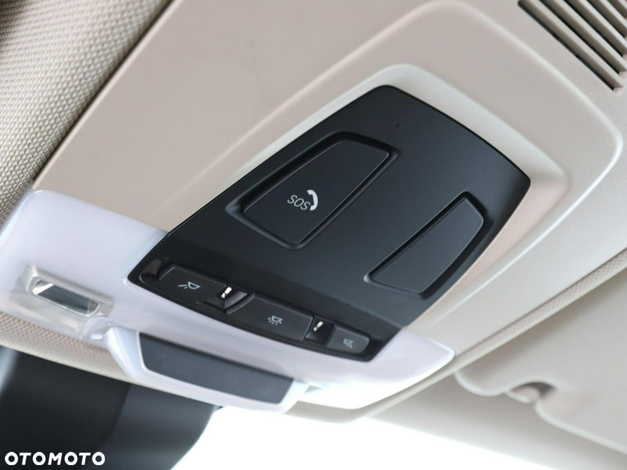 BMW X1 sDrive18d xLine - 36