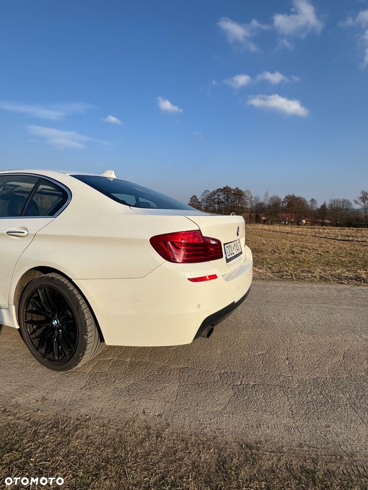 BMW Seria 5 535i xDrive Sport-Aut Luxury Line - 15