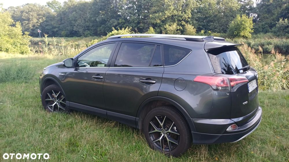 Toyota RAV4 Hybrid Style 4x2 - 16