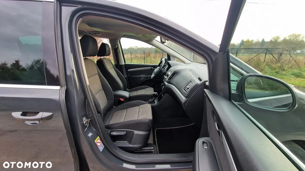 Volkswagen Sharan 2.0 TDI Trendline DSG - 13