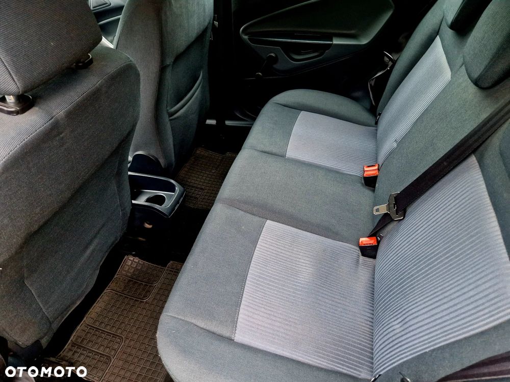 Ford Fiesta - 18
