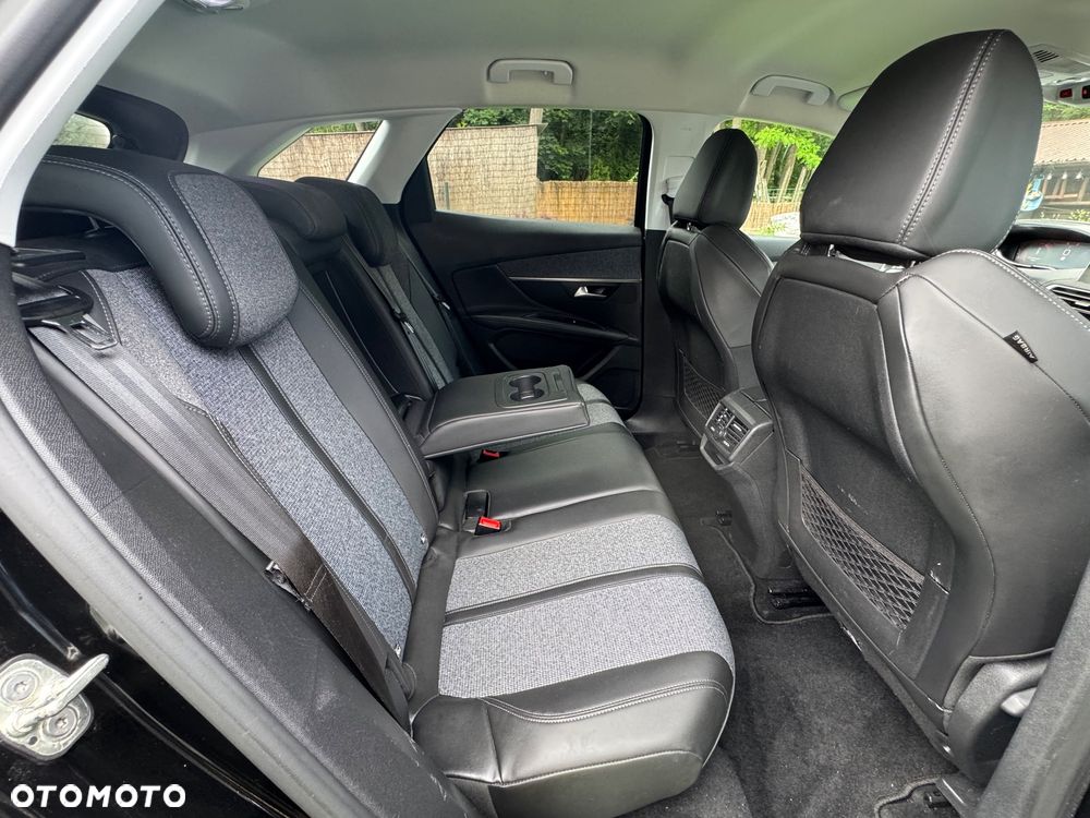 Peugeot 3008 1.2 PureTech Allure - 21